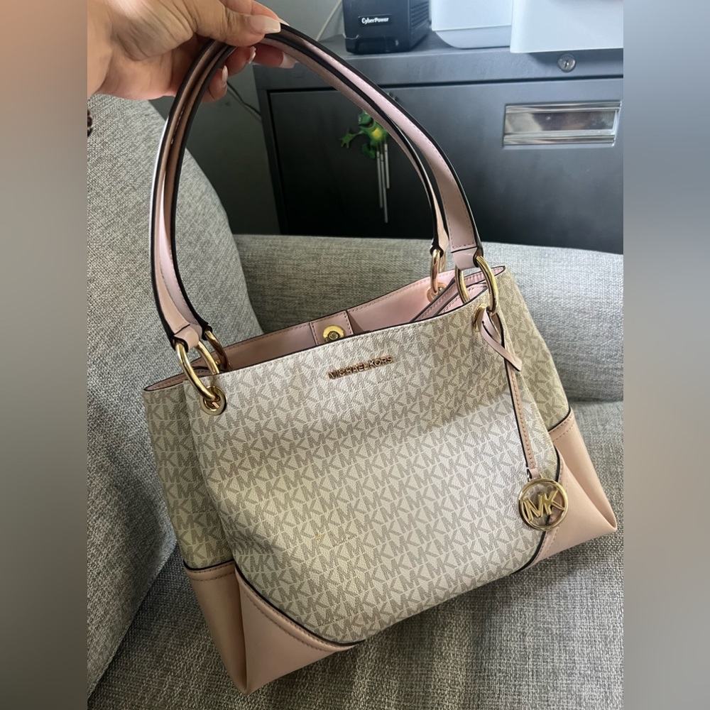 MK Purse